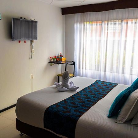 Hotel Central House A 5 Min De La Embajada Americana โบโกตา ภายนอก รูปภาพ