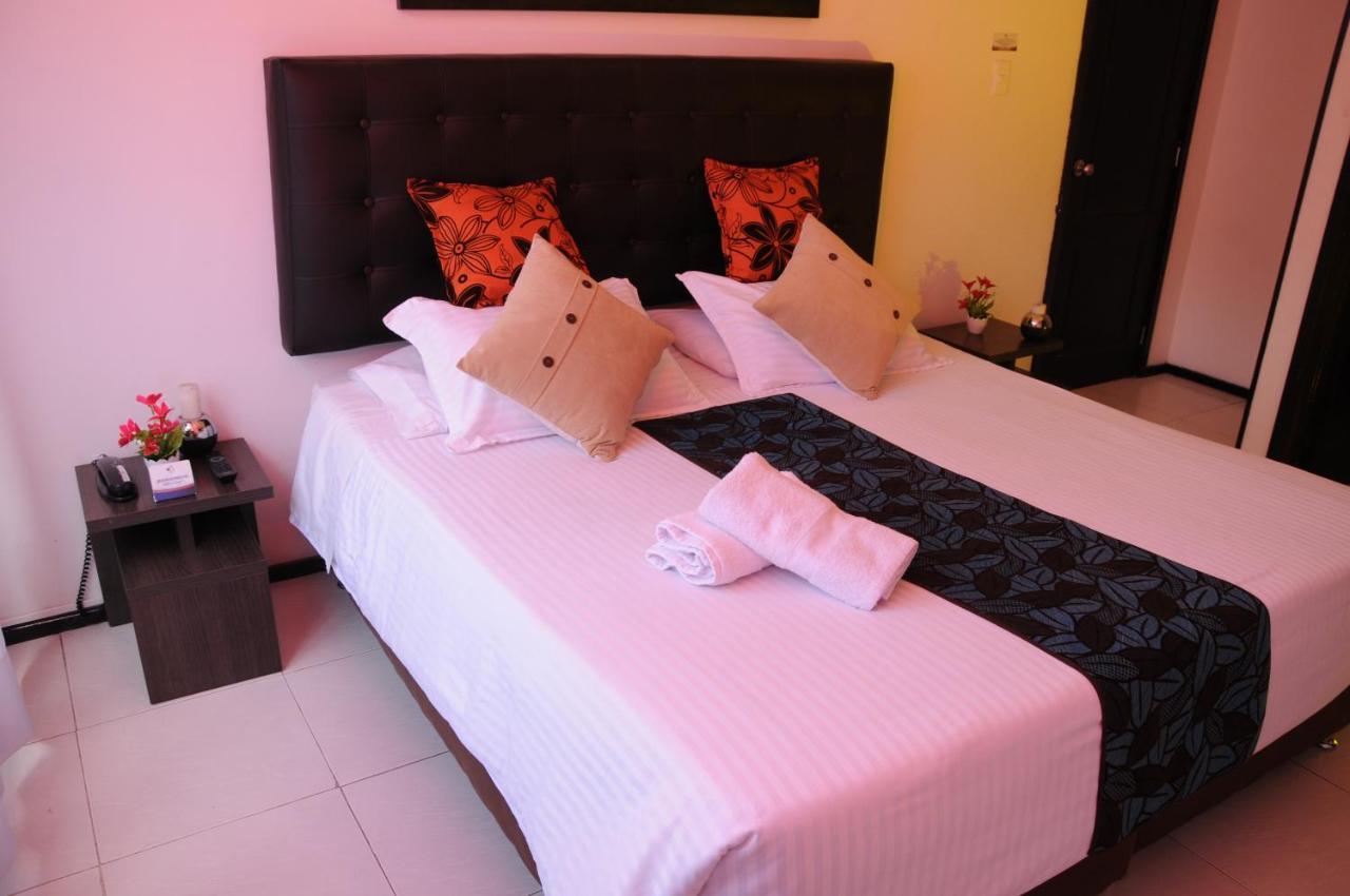 Hotel Central House A 5 Min De La Embajada Americana โบโกตา ภายนอก รูปภาพ