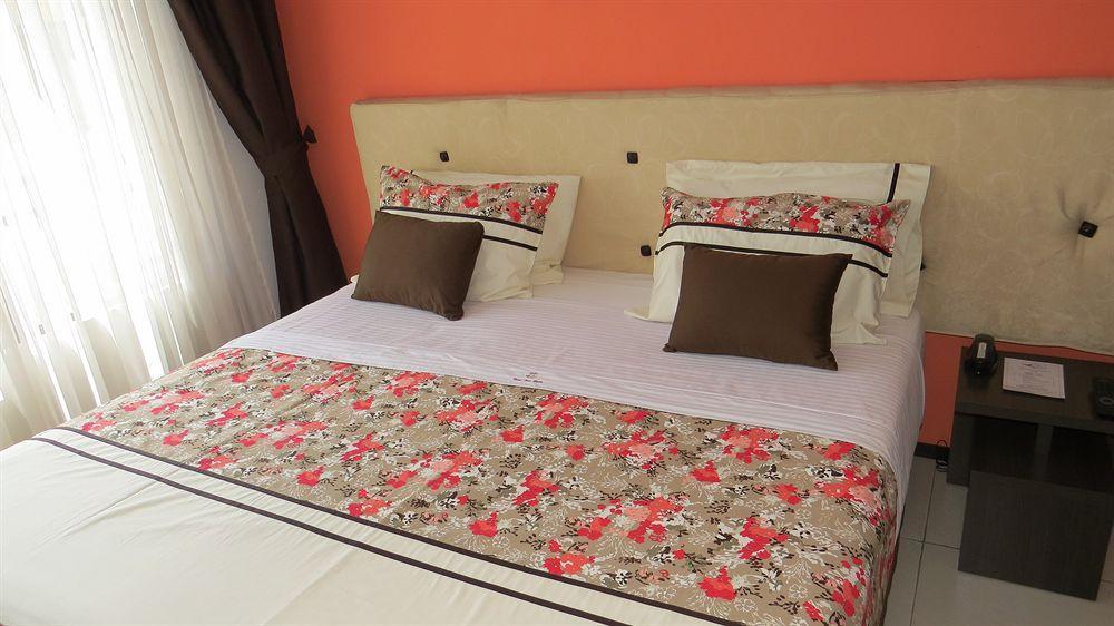 Hotel Central House A 5 Min De La Embajada Americana โบโกตา ภายนอก รูปภาพ
