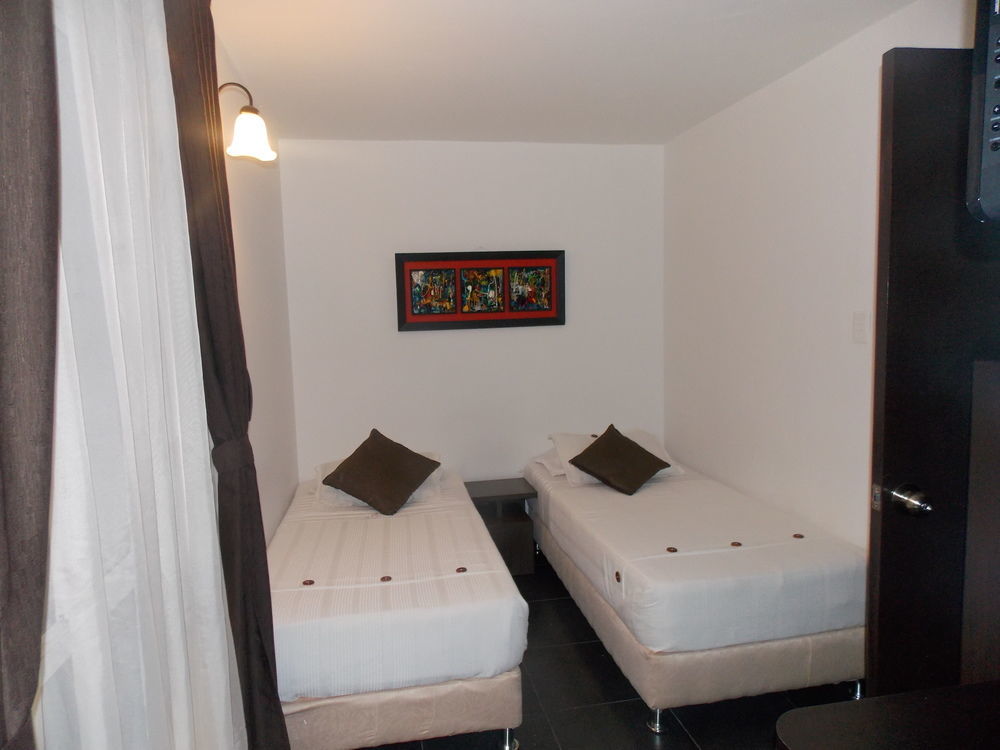 Hotel Central House A 5 Min De La Embajada Americana โบโกตา ภายนอก รูปภาพ