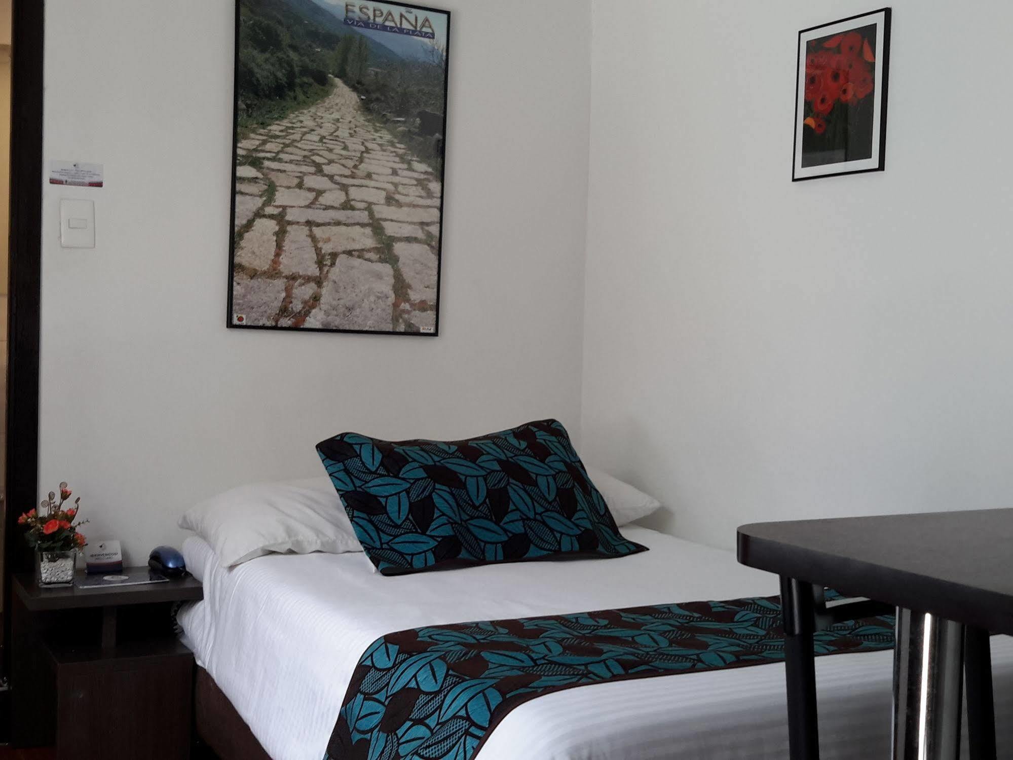 Hotel Central House A 5 Min De La Embajada Americana โบโกตา ภายนอก รูปภาพ